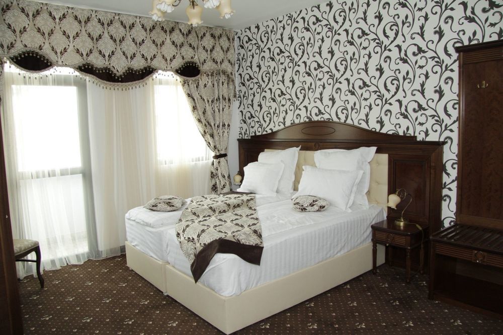 Pik Elegance 4* Ploieşti